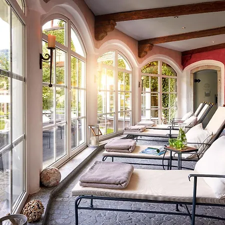 泽尔时见斯塔特帕克公寓 * 滨湖采尔